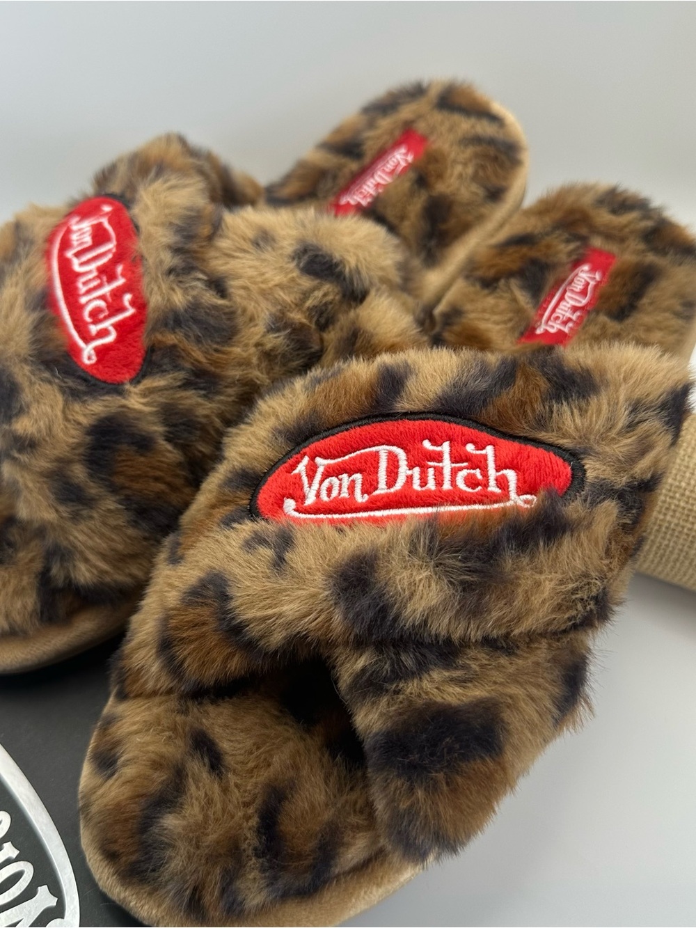 Von Dutch Cheetah Faux Fur Slippers in Brown and Black, Red Logo US 7/8
